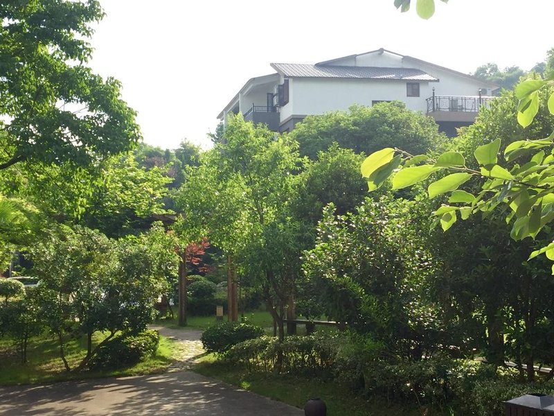 Zaishui Yifang Art ResortOver view