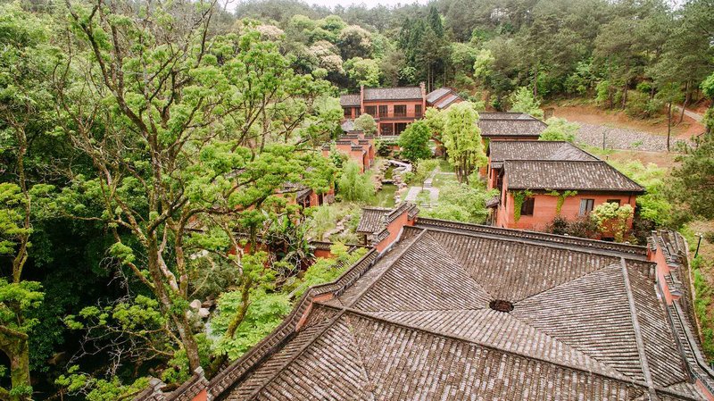 Hi Villa (Longquan Senbo Longyuanyi) Over view