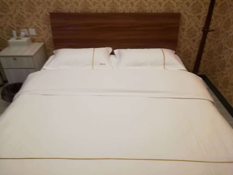 Siji Hotel Guest Room