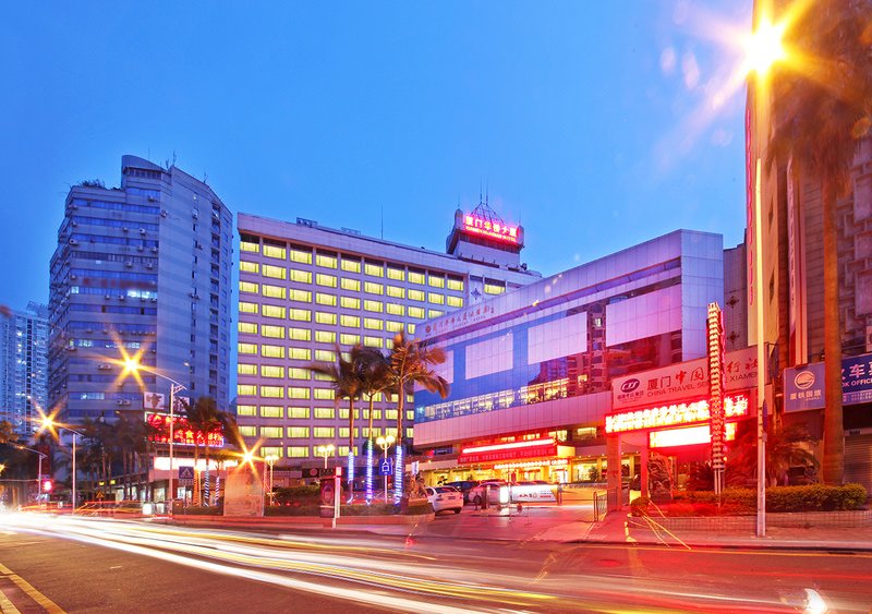 Xiamen Huaqiao Hotel Over view