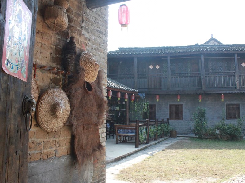 Yangshuo Loong Old HouseOver view