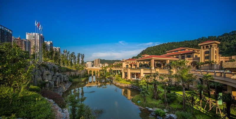 Felton Grand Hotel Bazhong Over view