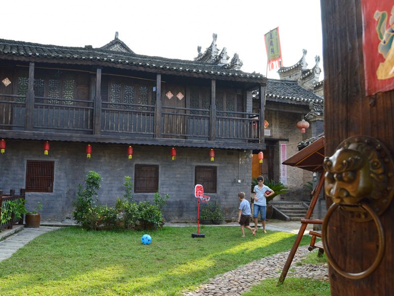 Yangshuo Loong Old HouseOver view