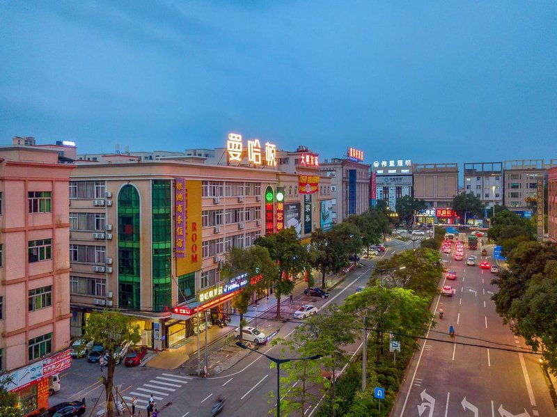 Yinhong Business Hotel Over view