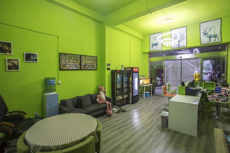 lv tu Space apartment Lobby