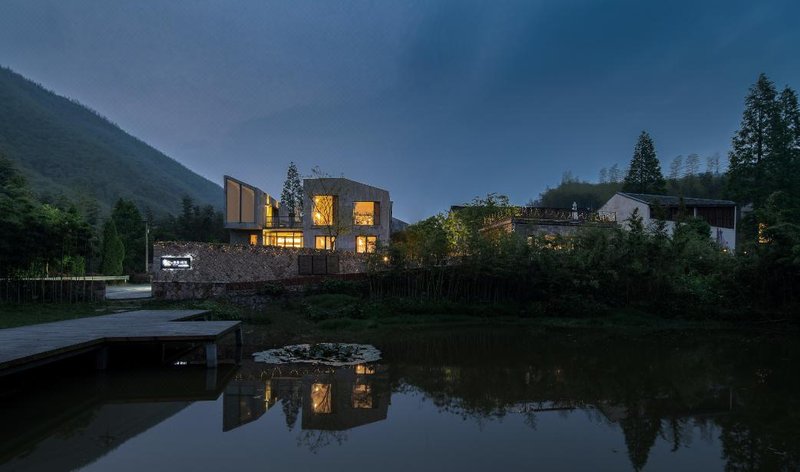 Qingjing Yuanshe Yitian Over view