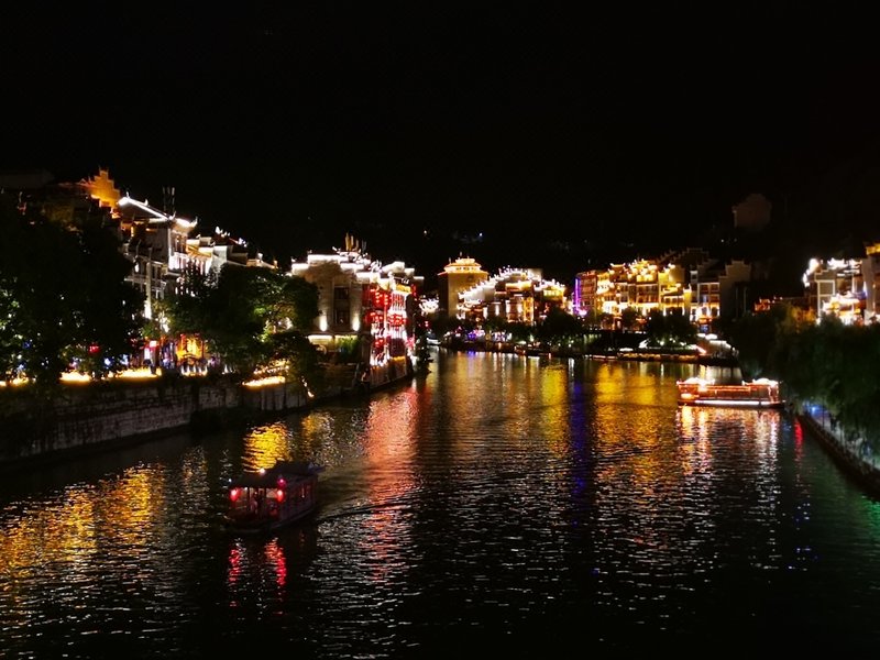 Xunmei Riverside Hotel Over view