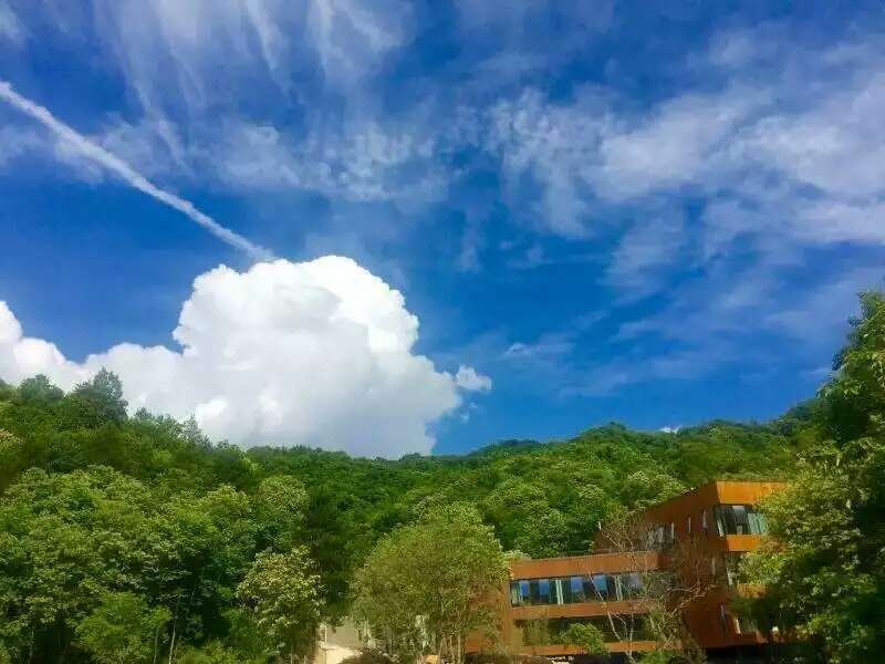 Qinling Youranshan Holiday Hotel Over view