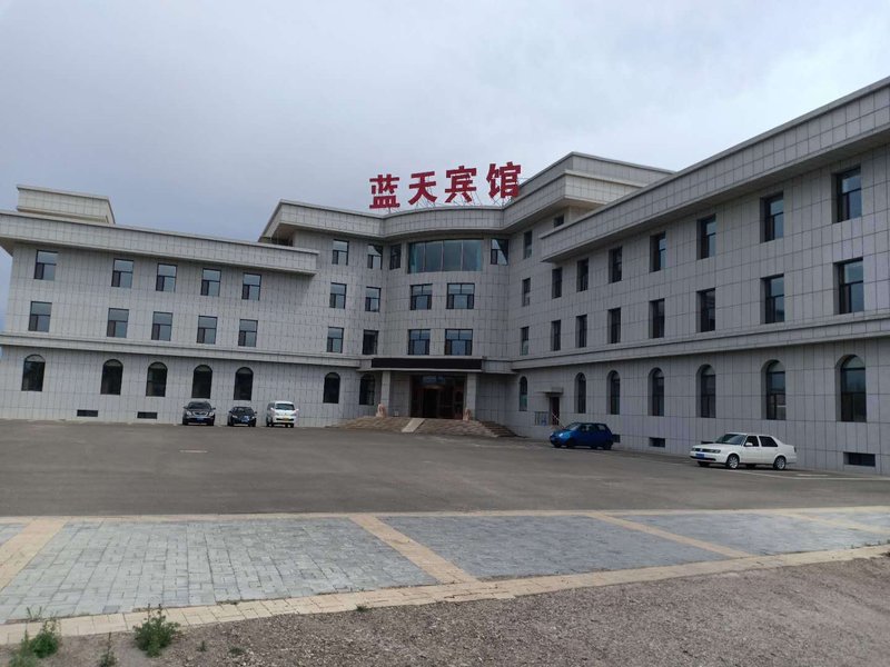 White city blue sky hotel Over view