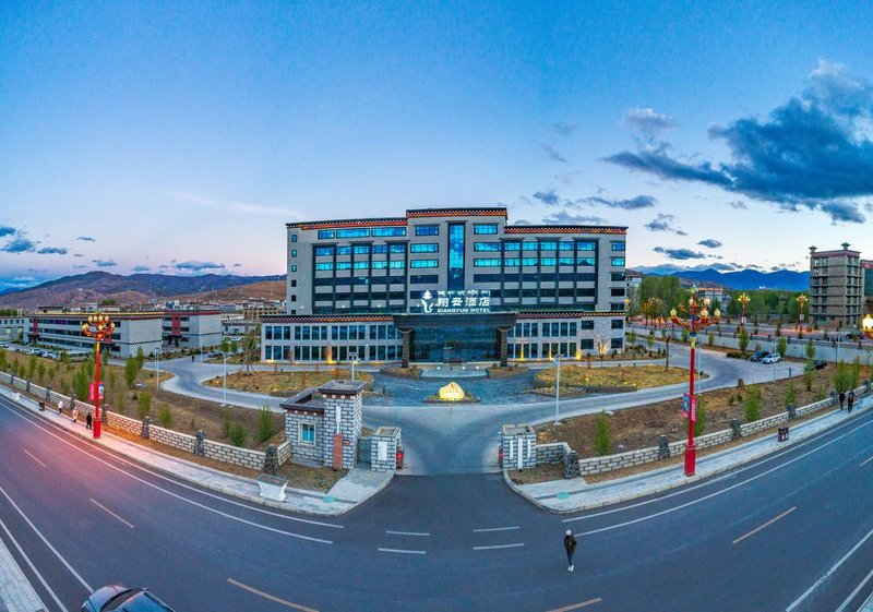 Xiangyun Hotel Over view