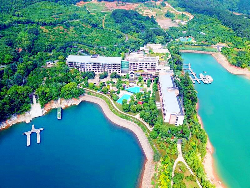 Intercontinental One Thousand Island Lake Resort Over view