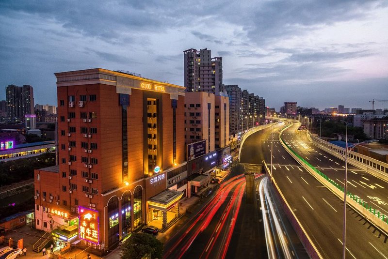 Good Hotel (Nanchang Railway Station) Over view