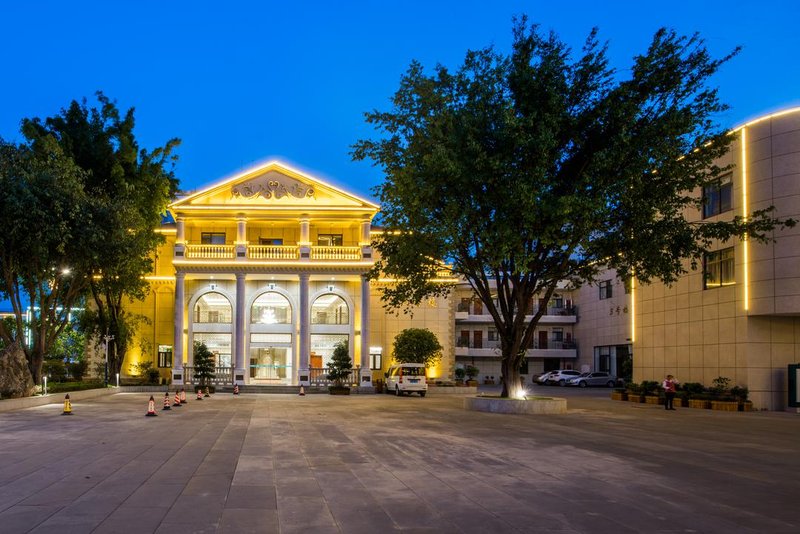 Cangshan Hotel (Dali Jinda)Over view