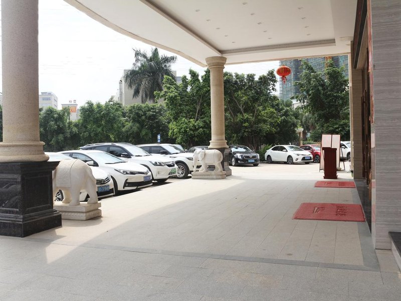 Dong Fang Ming HotelOver view