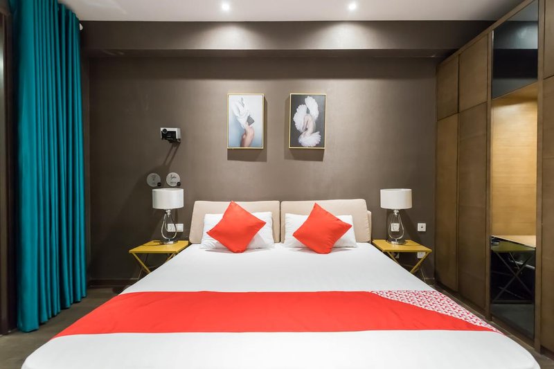 Junyi Hotel Guest Room