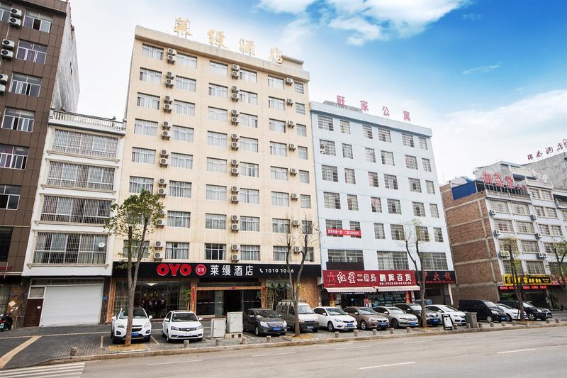 Lyman Hotel Over view