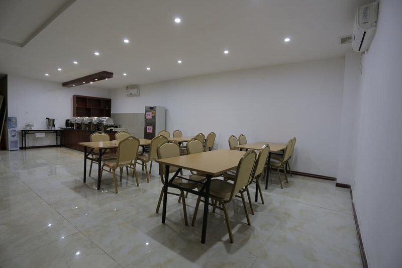 Junrong Hotel Restaurant