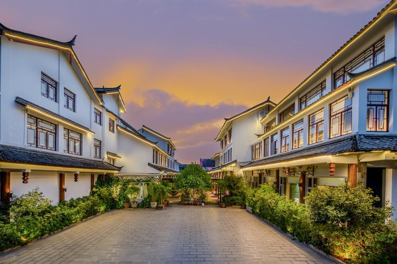 Best Li Rezen Hotel (Lijiang Old Town Waterwheel) over view