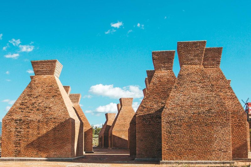 Dengfeng Xiangwang Art HotelOver view