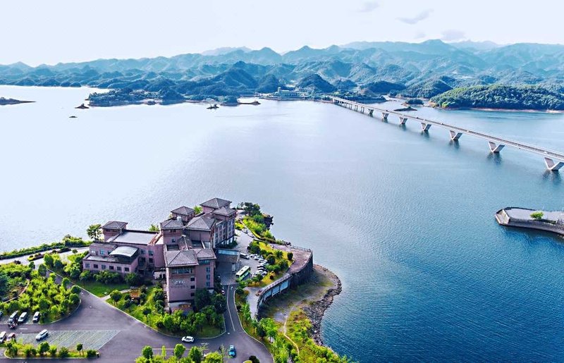 ZTG Ming Ting Hotel Thousand Island Lake HangzhouOver view