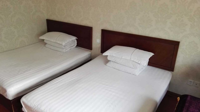 Riyue Hotel Guest Room