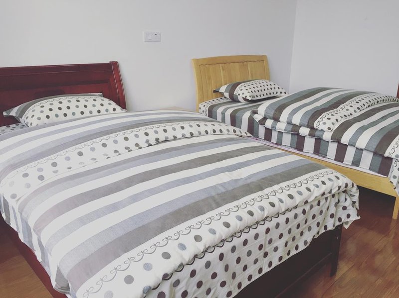 zhang jia jie xiao he shan ju周边景点