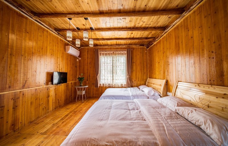 zhuangxianglou Guest Room