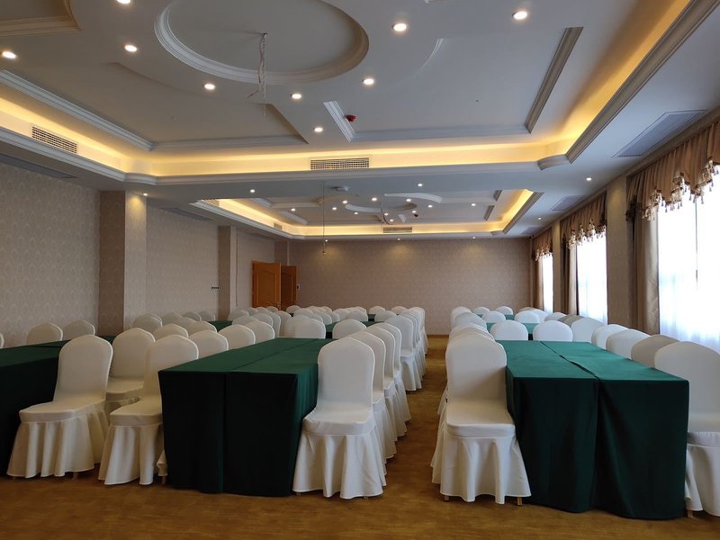 Vienna International Hotel (Shishou High speed ​​Railway Station) meeting room