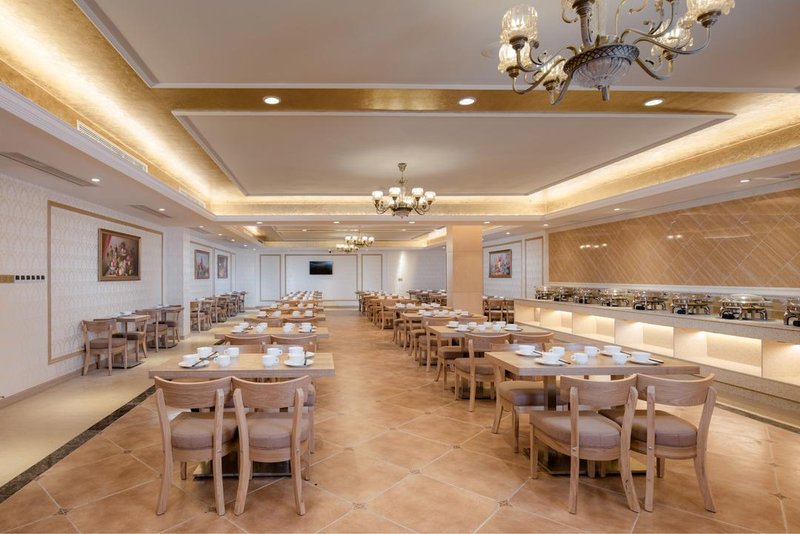 Vienna International Hotel (Danzhou Yangpu) Restaurant