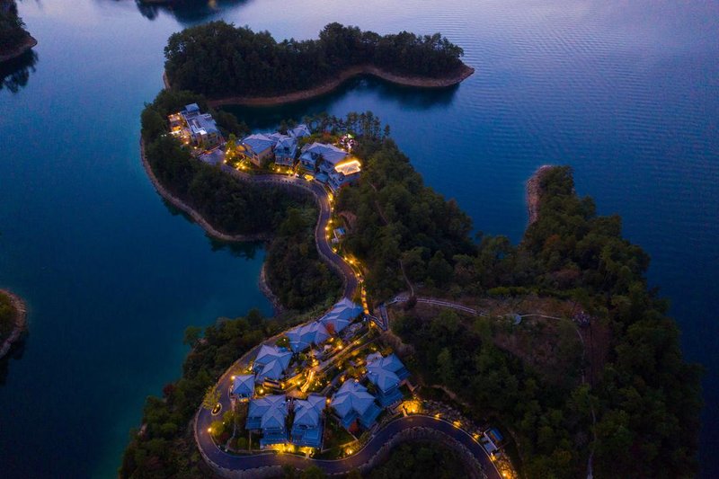 Bright Resort Qiandao Lake over view