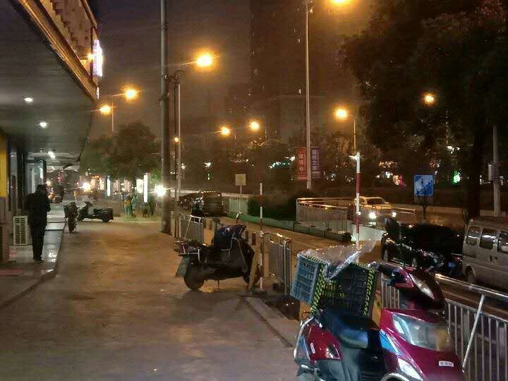  酒店外观