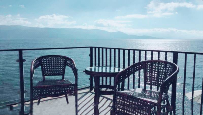 Lianyungang is the sea view hotelHotel public area