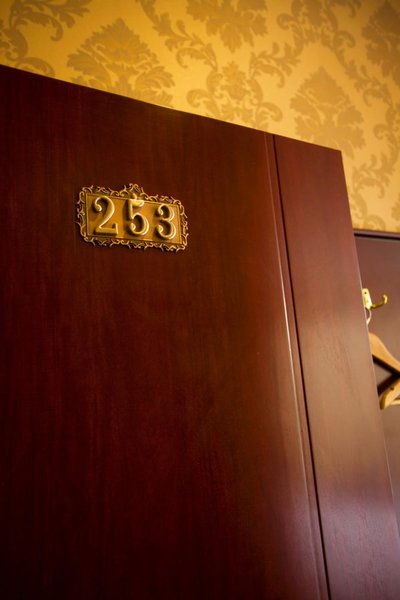 XINAOSHANGWUZHUTIBINGUAN 休闲