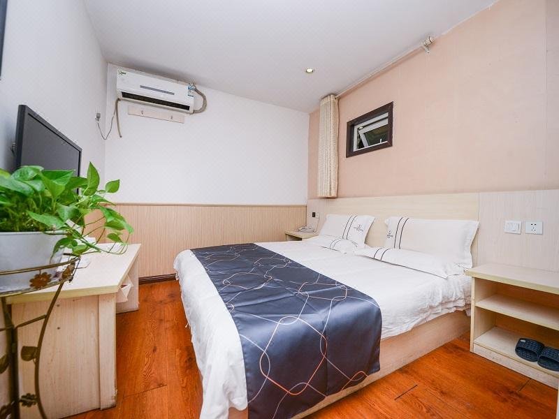 Chonpines Hotel (Xuzhou South Bus Station) Guest Room