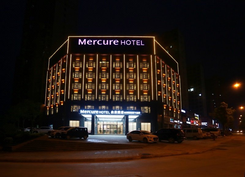 Mercure Hotel (Wuhan Yangluo) over view