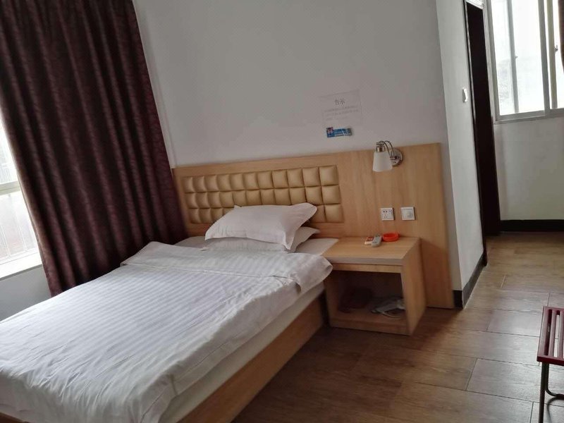 ChongZuo SuiLu Hotel Guest Room