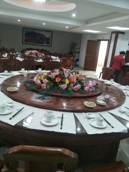 Qujiangying Hotel Restaurant