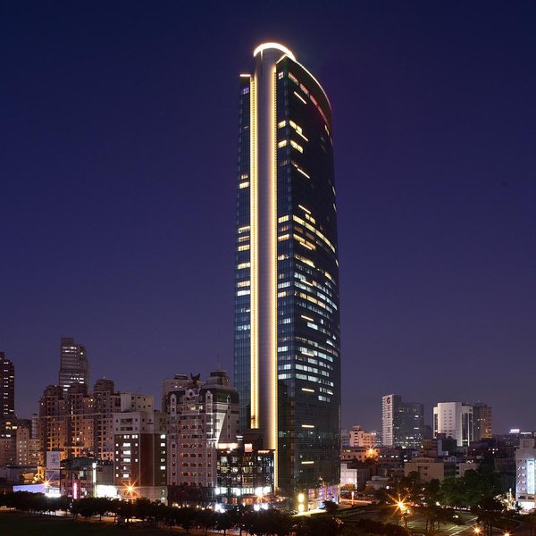 The Landis Taichung over view