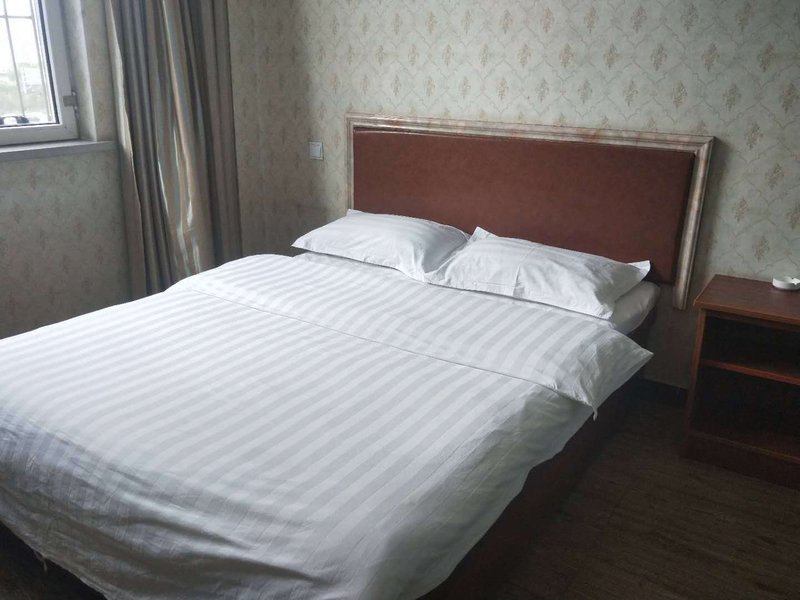 Hohhot Small Warm Hotel Guest Room