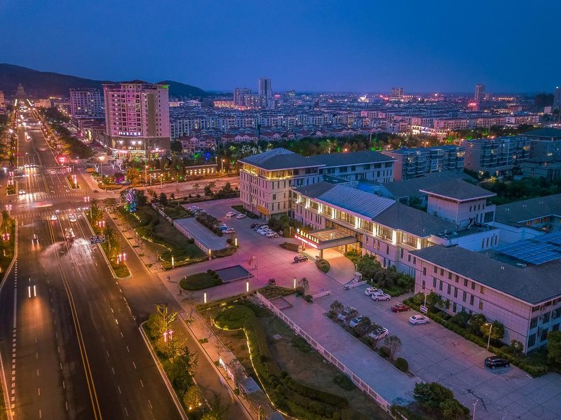 Dong Yuan International Hotel Over view