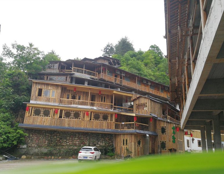 Zhangjiajie Wind and Wood Inn Over view