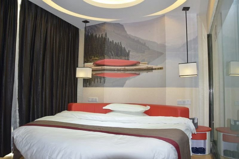 YI MING XUANGuest Room