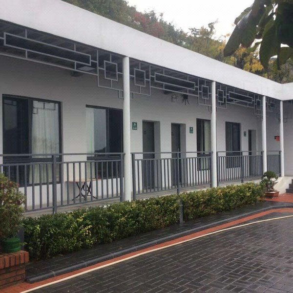 MAN SHI NONG JIA YUANOver view