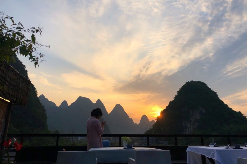 Yangshuo Zen Box HouseOver view