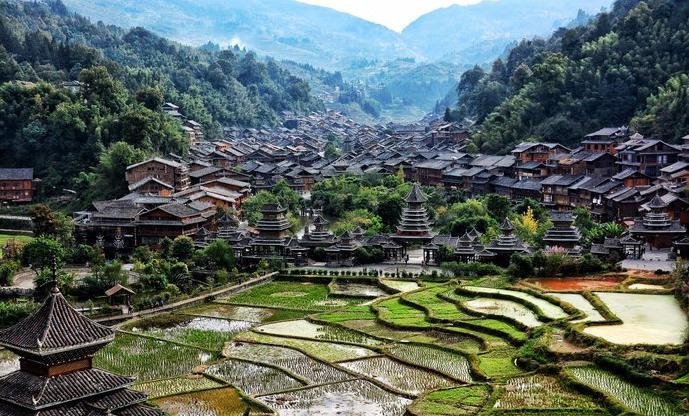 Zhaoxing Dongdu Hotel Over view