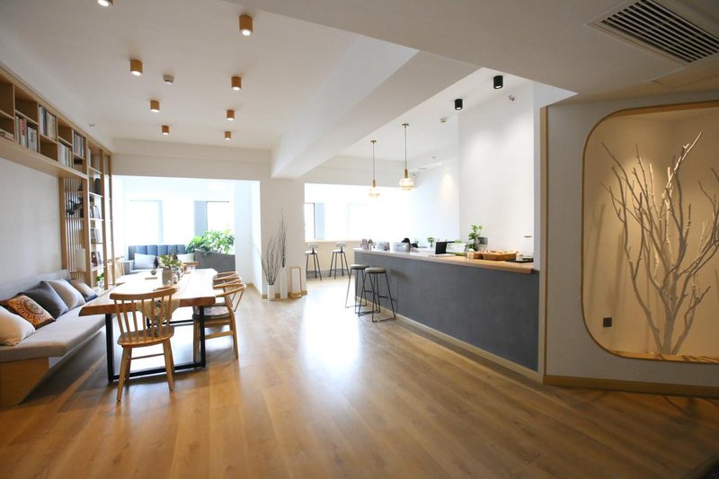 Wuyue Qingju Hotel Over view