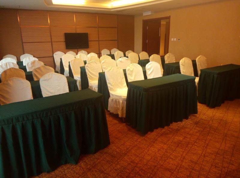 Superior Hotel (Anshan Jianguo South Road Railway Station) meeting room