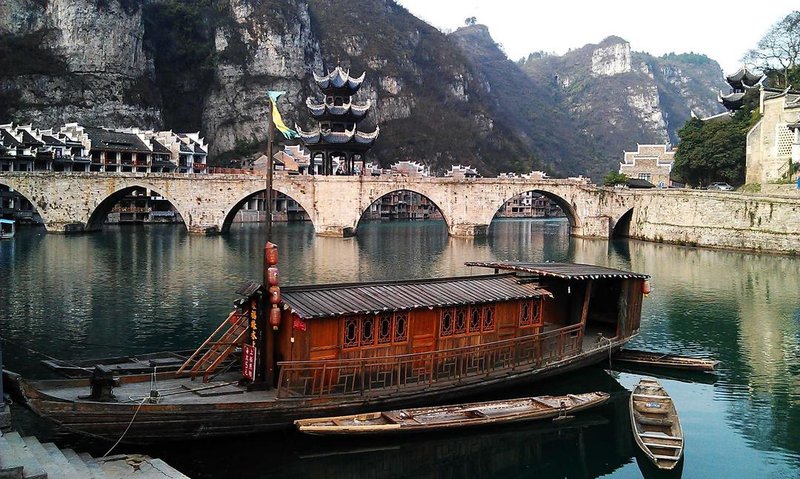 Yuelai Xingji Hotel Over view