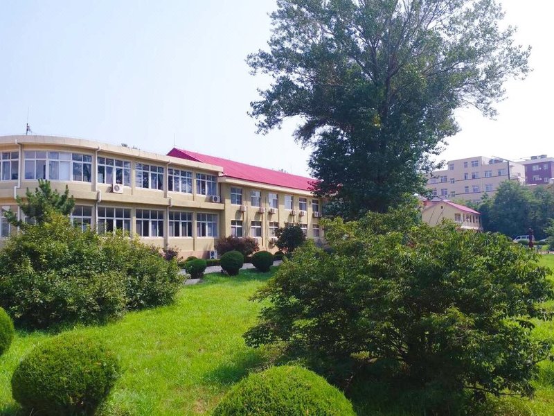 Golden coastal Jin'an Hotel Over view