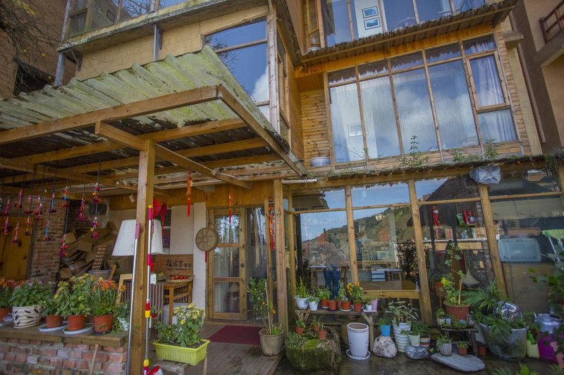 Flowers Residence (Yuanyang No.1 branch)Over view